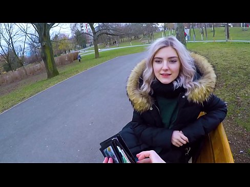 ❤️ Yn llyncu cum poeth dieithryn am arian - blowjob yn y parc gan Eva Elfie Rhyw o safon wrthon ni ❌️❤